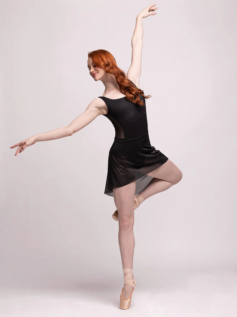 Eleve Short High/Low Mesh Skirt- Black