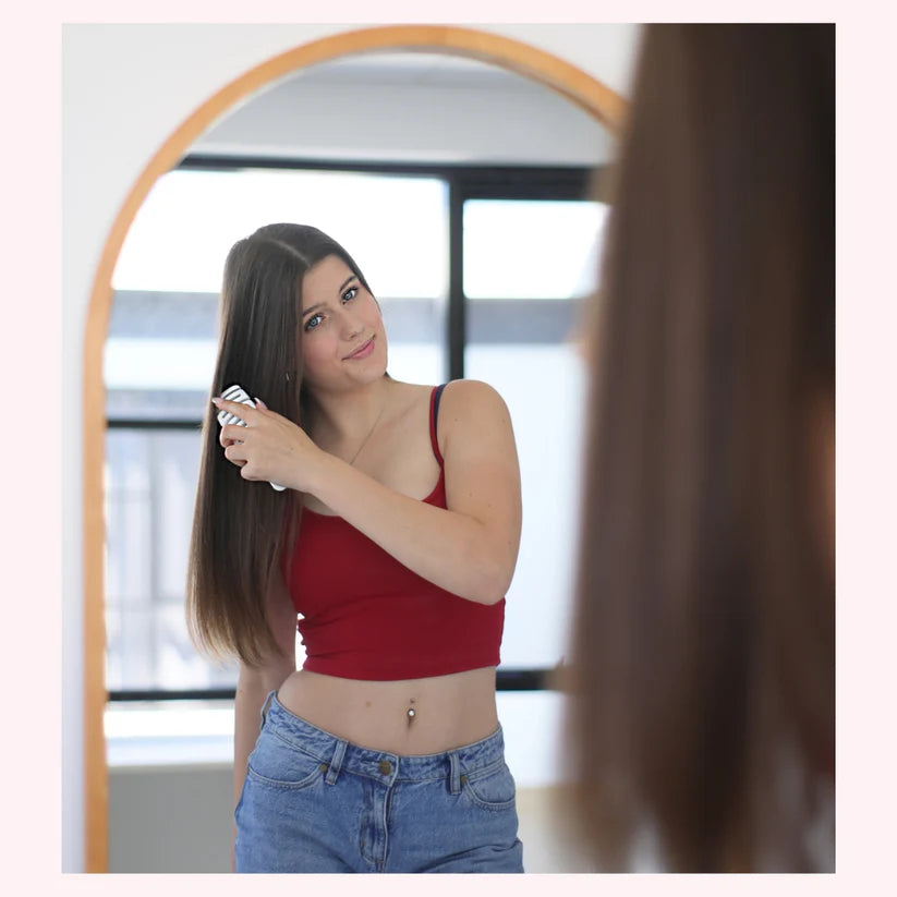 Ugly Swan Palm Brush- Vanilla Dream